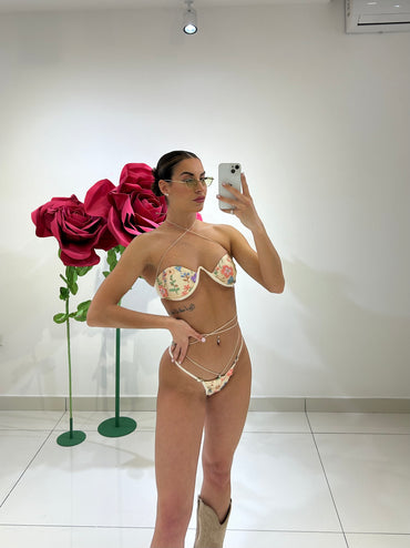 Bikini Lady