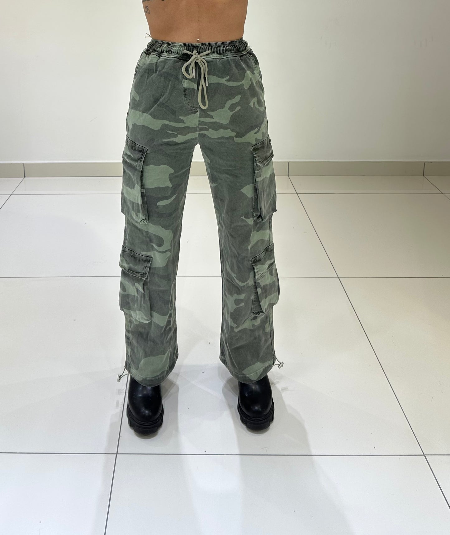 Jeans Cargo War