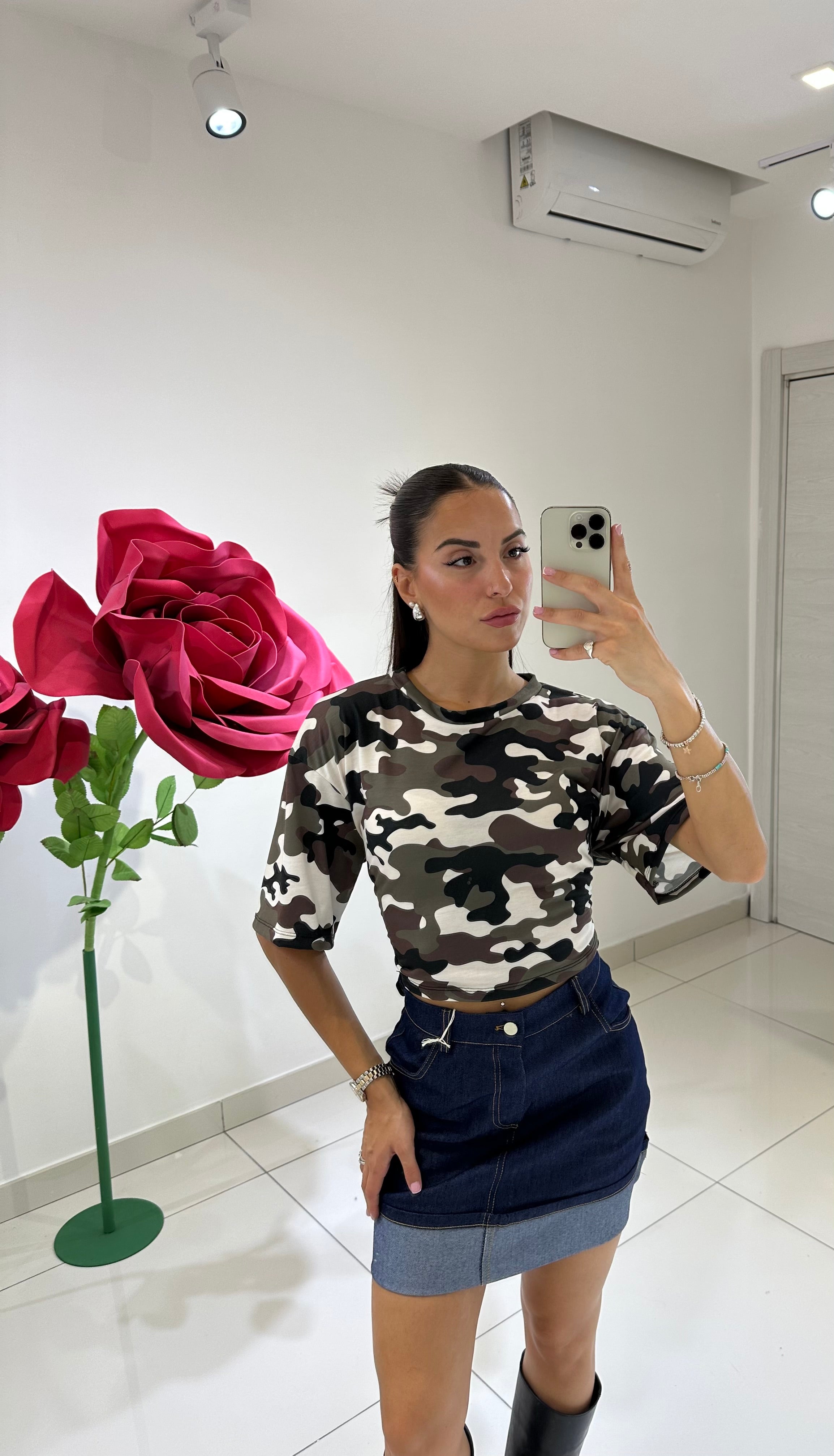 T-shirt Zoe Fantasy Crop