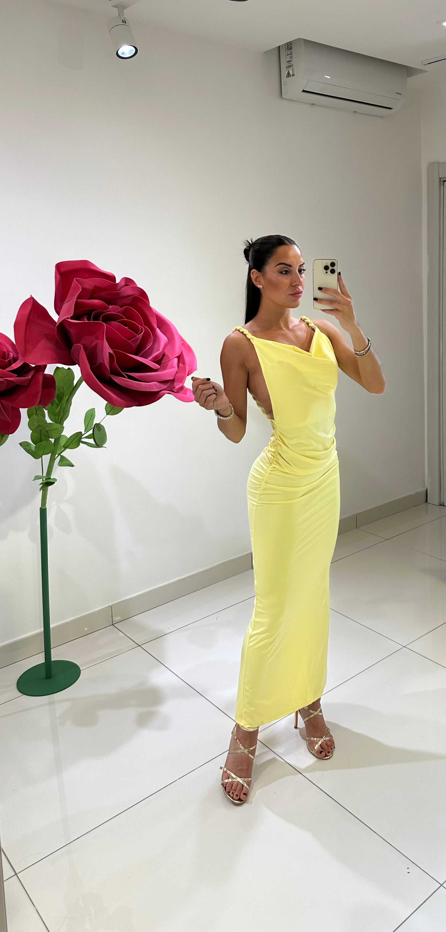 Abito Debora