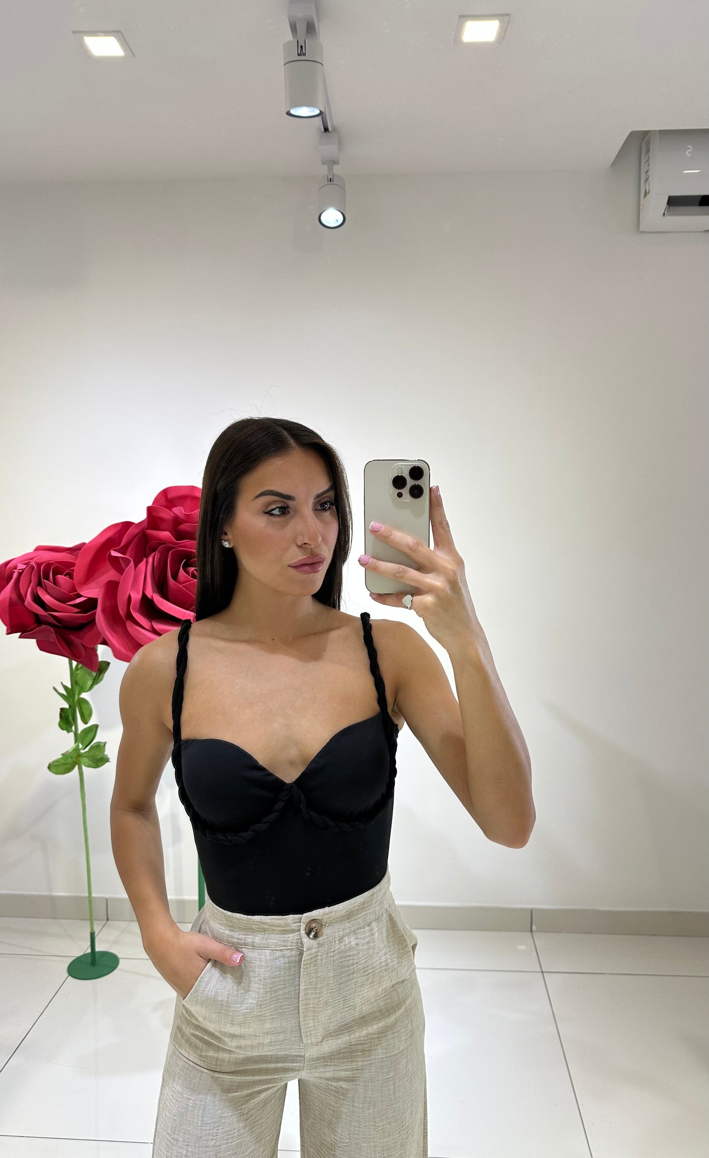 Body Debora