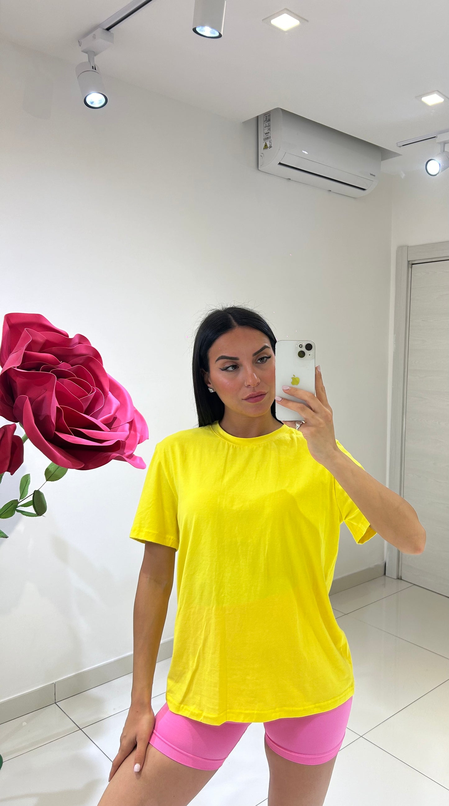 T-shirt Over Basic