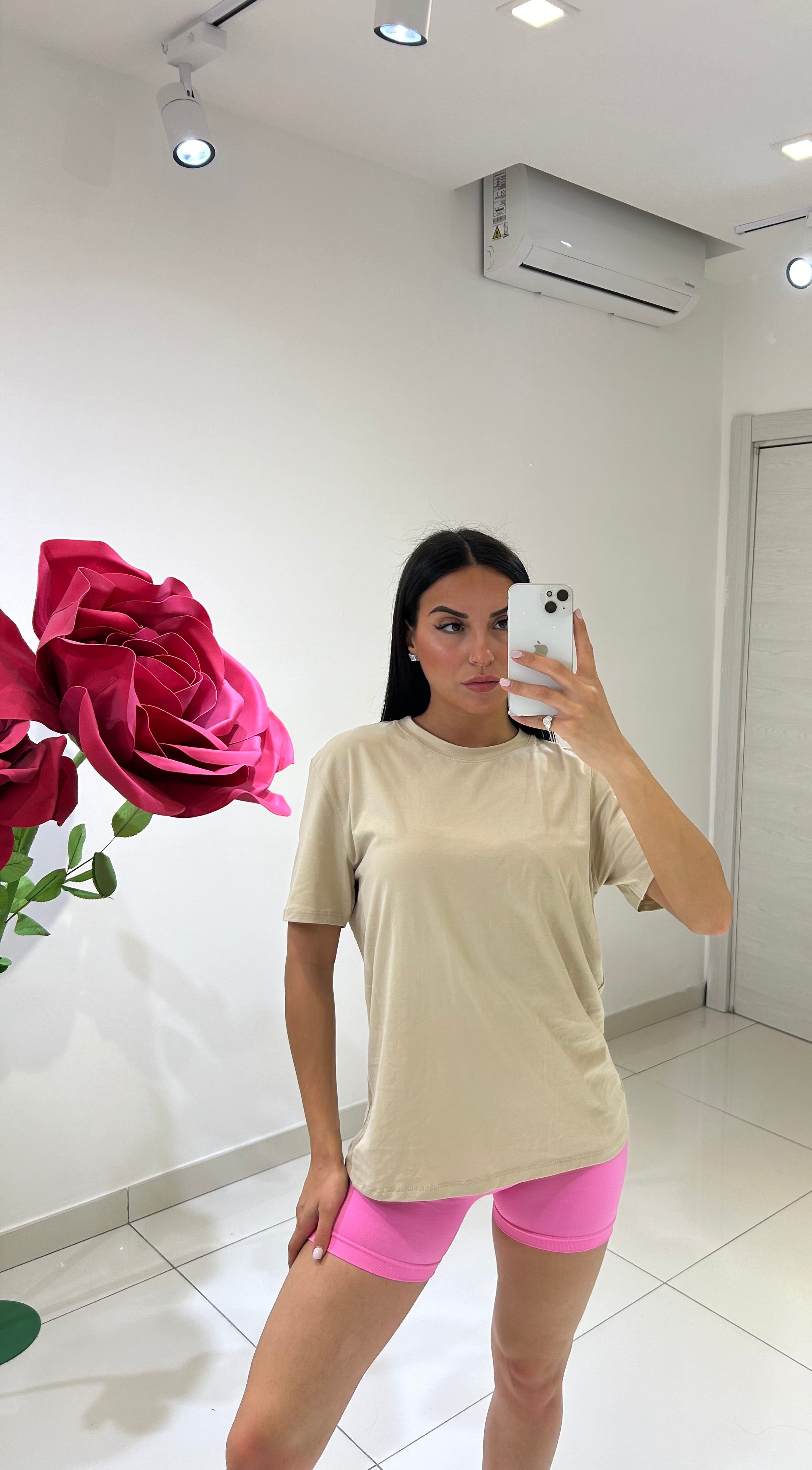 T-shirt Over Basic