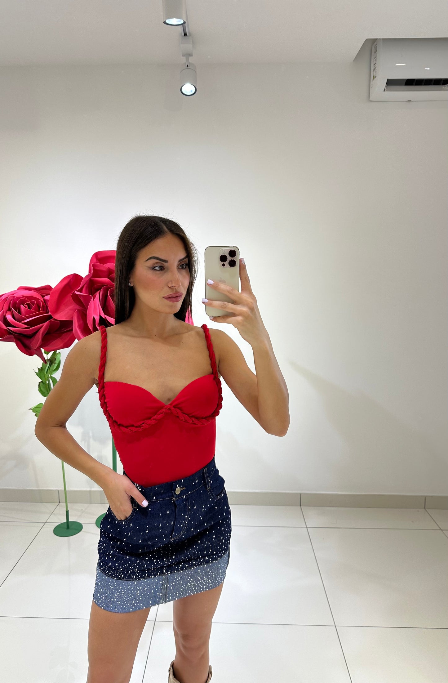 Body Debora