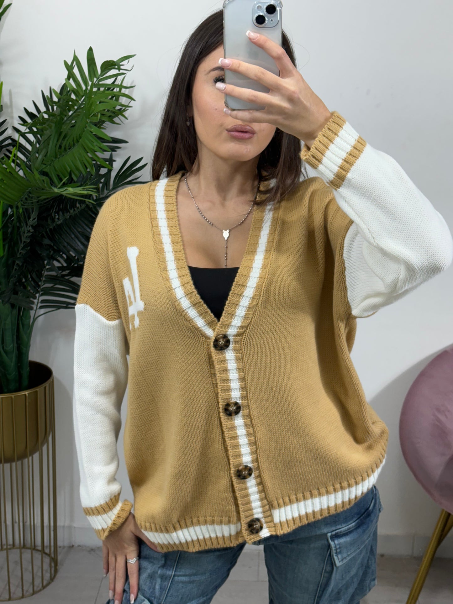 Cardigan LA