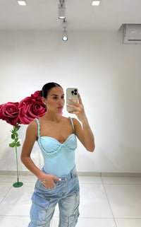 Body Debora