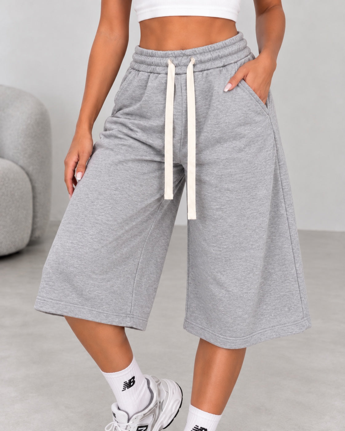 Bermuda Robyn grigio melange con vita elasticizzata e coulisse bianca