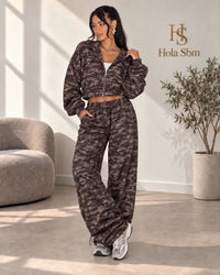 Coordset Grey marrone mimetico con felpa corta e pantalone con lacci regolabili al fondo