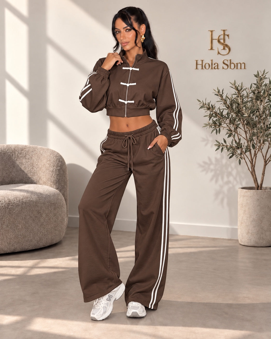 Coordset Kaoryn Marrone - felpa cropped con zip e pantalone ampio