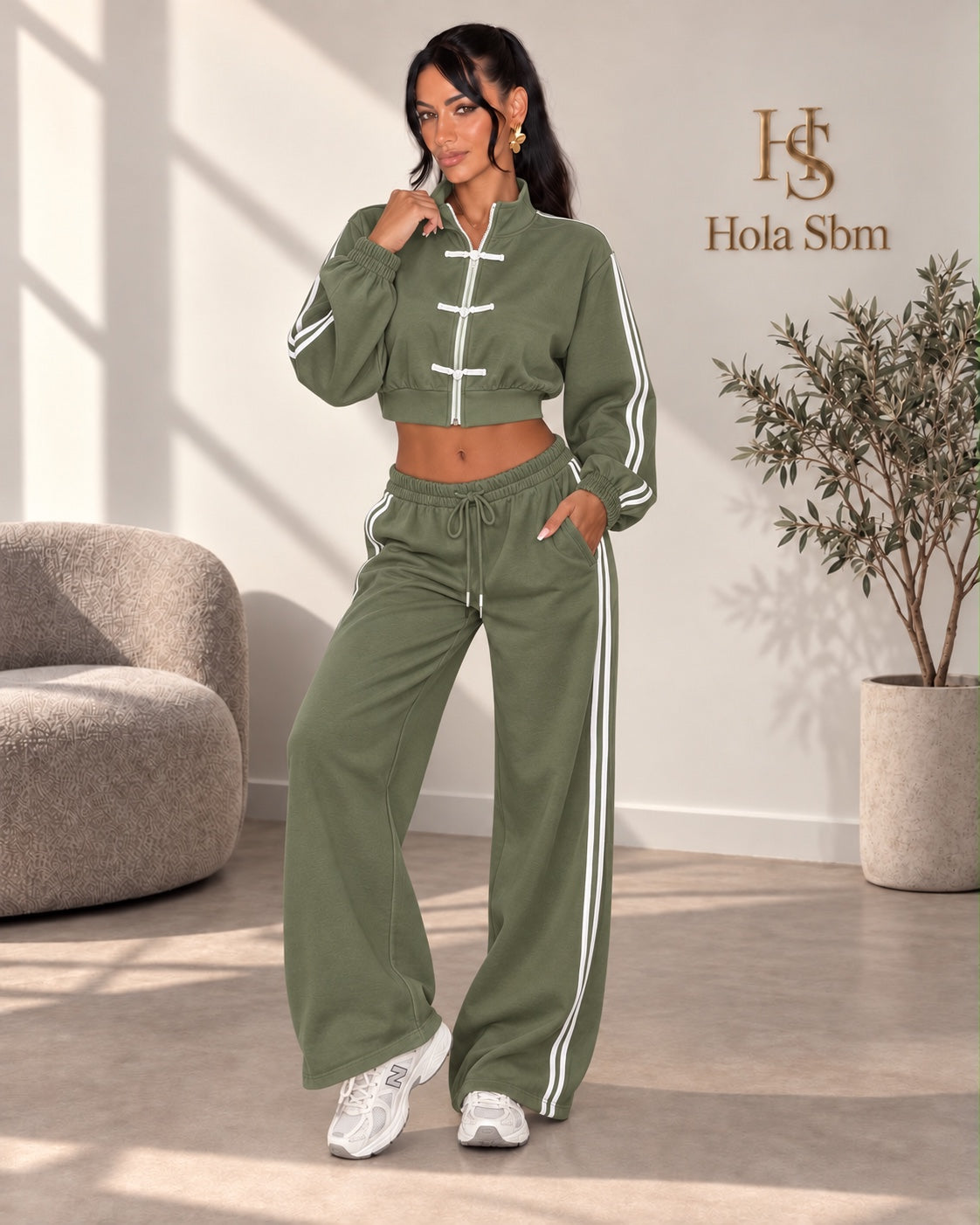 Coordset Kaoryn Verde militare - felpa cropped con zip e pantalone ampio