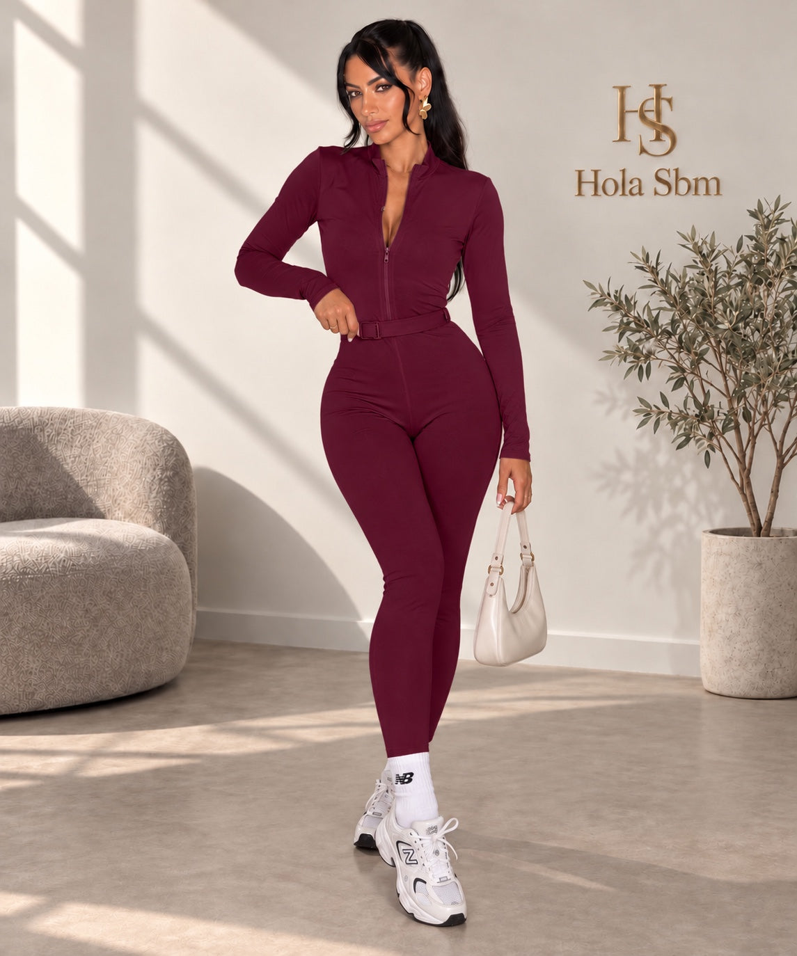 Jumpsuit Stride Bordeaux indossata