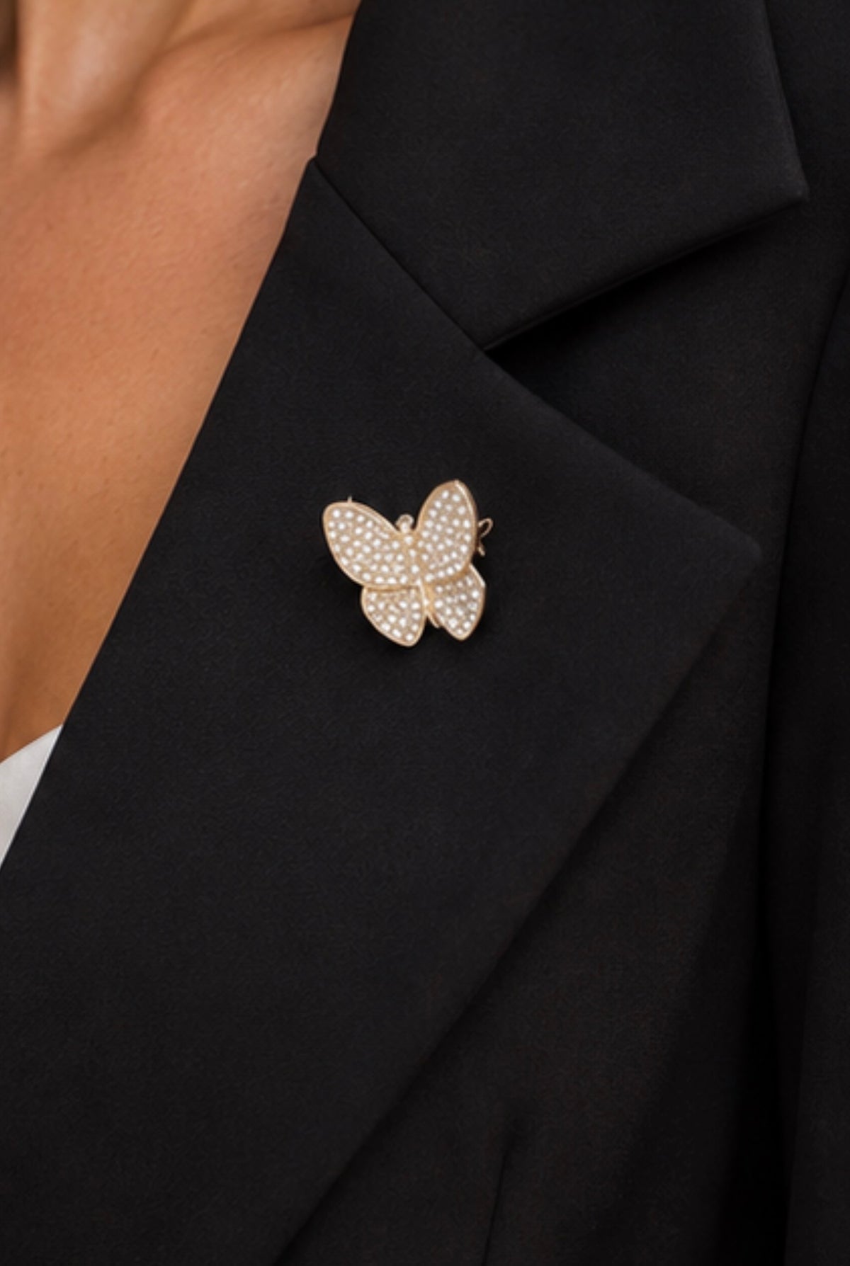 Tailleur Rosalba dettaglio farfalla